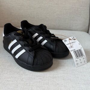Adidas Black Superstar